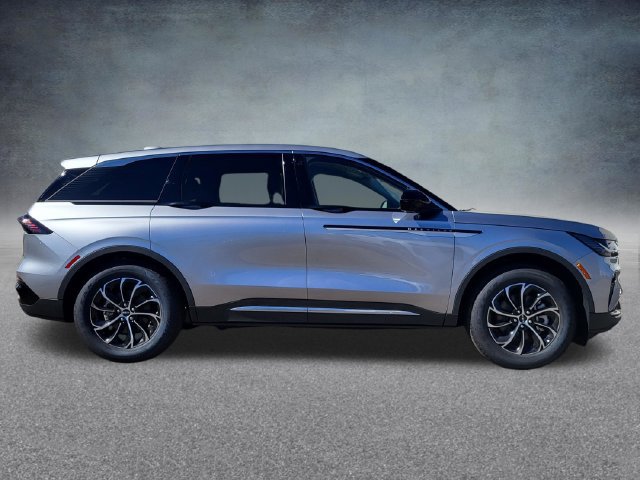 New 2026 Lincoln Nautilus Premier AWD/4WD image 8