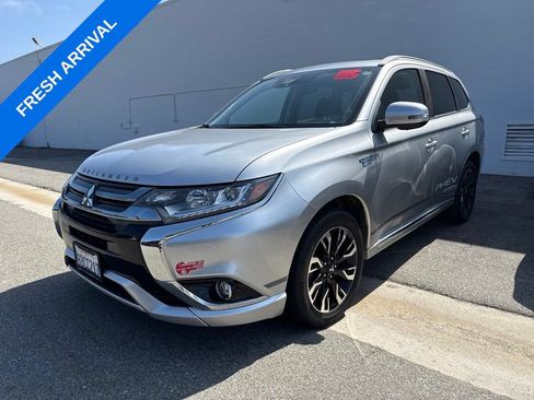 Used 2018 Mitsubishi Outlander GT AWD/4WD image 1