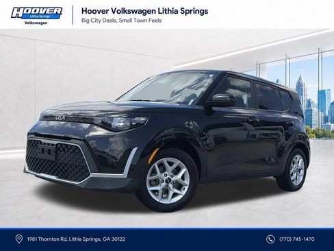 Used 2024 Kia Soul LX w/ Option Group 015 FWD image 1
