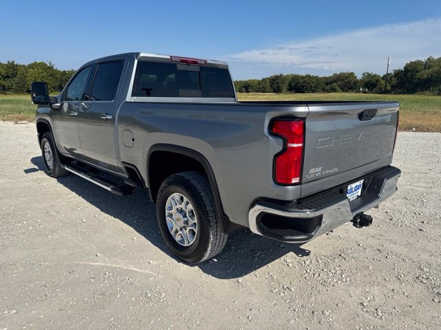 Used 2025 Chevrolet Silverado 2500 LTZ w/ LTZ Convenience Package AWD/4WD image 4