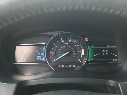 Used 2016 Ford Explorer XLT w/ Equipment Group 202A AWD/4WD image 6