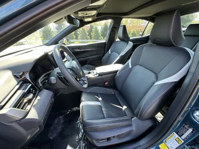 Used 2025 Toyota Camry SE w/ Convenience Package FWD image 17