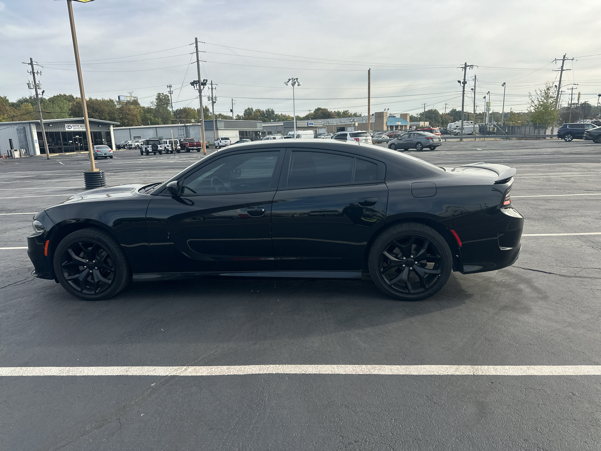 Used 2019 Dodge Charger GT RWD image 12
