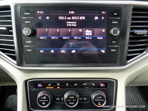 Used 2018 Volkswagen Atlas SE image 14