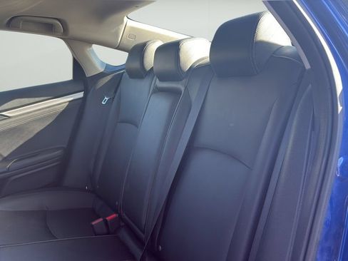 Used 2018 Honda Civic EX-L image 11