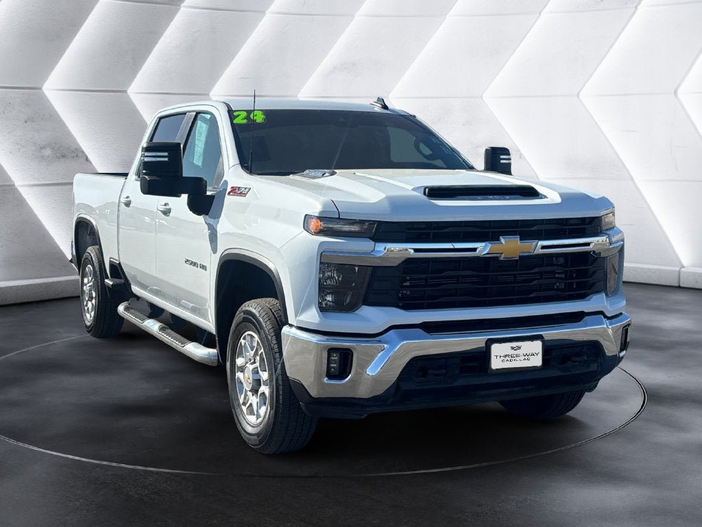 Certified 2024 Chevrolet Silverado 2500 LT w/ Convenience Package AWD/4WD image 7
