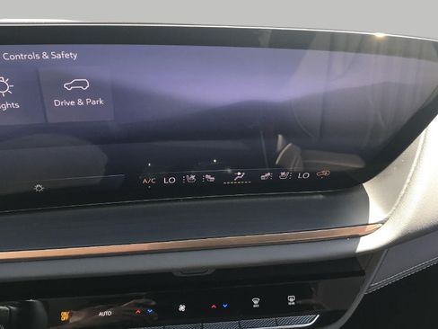 Used 2026 Buick Envision Avenir AWD/4WD image 26