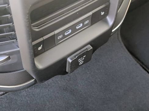 New 2026 RAM 3500 Laramie AWD/4WD image 24