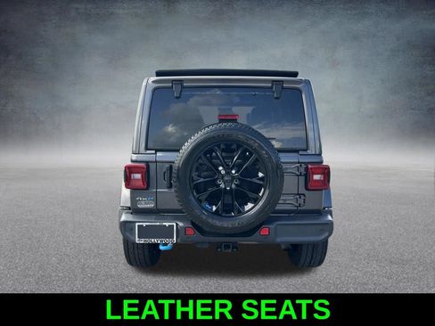 Used 2022 Jeep Wrangler Unlimited Sahara w/ Safety Group AWD/4WD image 6