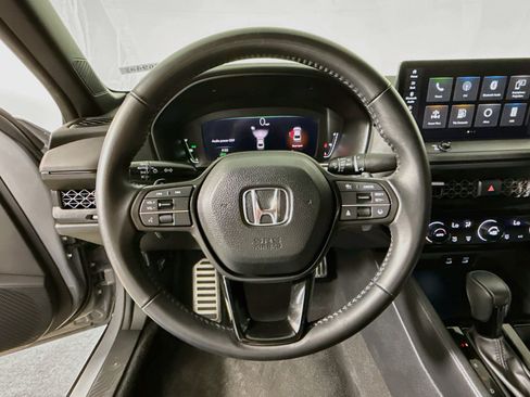 Used 2024 Honda Accord Sport image 11