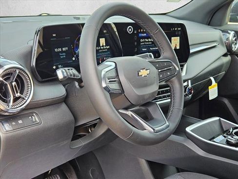 New 2026 Chevrolet Equinox LT w/ Safety and Technology Package FWD image 3