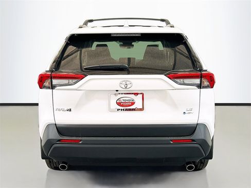 New 2025 Toyota RAV4 LE image 5