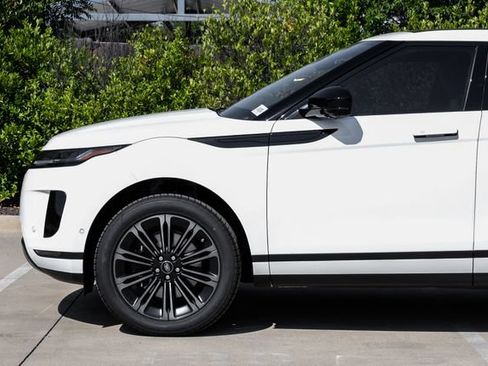New 2026 Land Rover Range Rover Evoque S AWD/4WD image 17