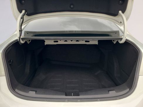Used 2017 Chevrolet Cruze LS FWD image 20