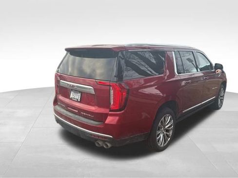 Used 2021 GMC Yukon XL Denali w/ Denali Premium Package image 4