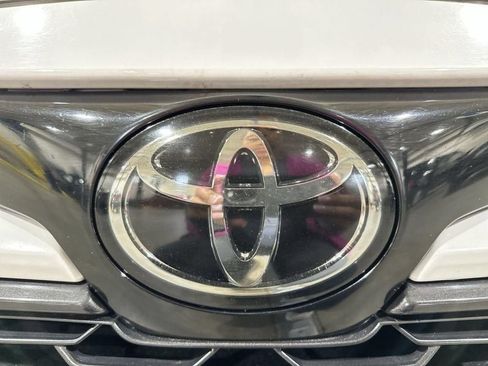 Used 2021 Toyota Corolla SE FWD image 27