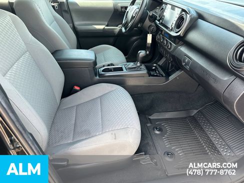 Used 2023 Toyota Tacoma SR AWD/4WD image 15