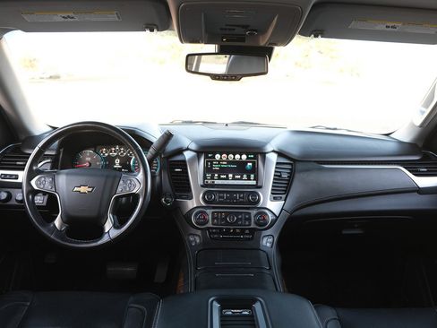 Used 2020 Chevrolet Suburban Premier image 31