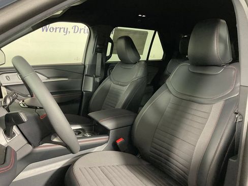 New 2026 Ford Explorer ST-Line w/ ST-Line Street Pack RWD image 14