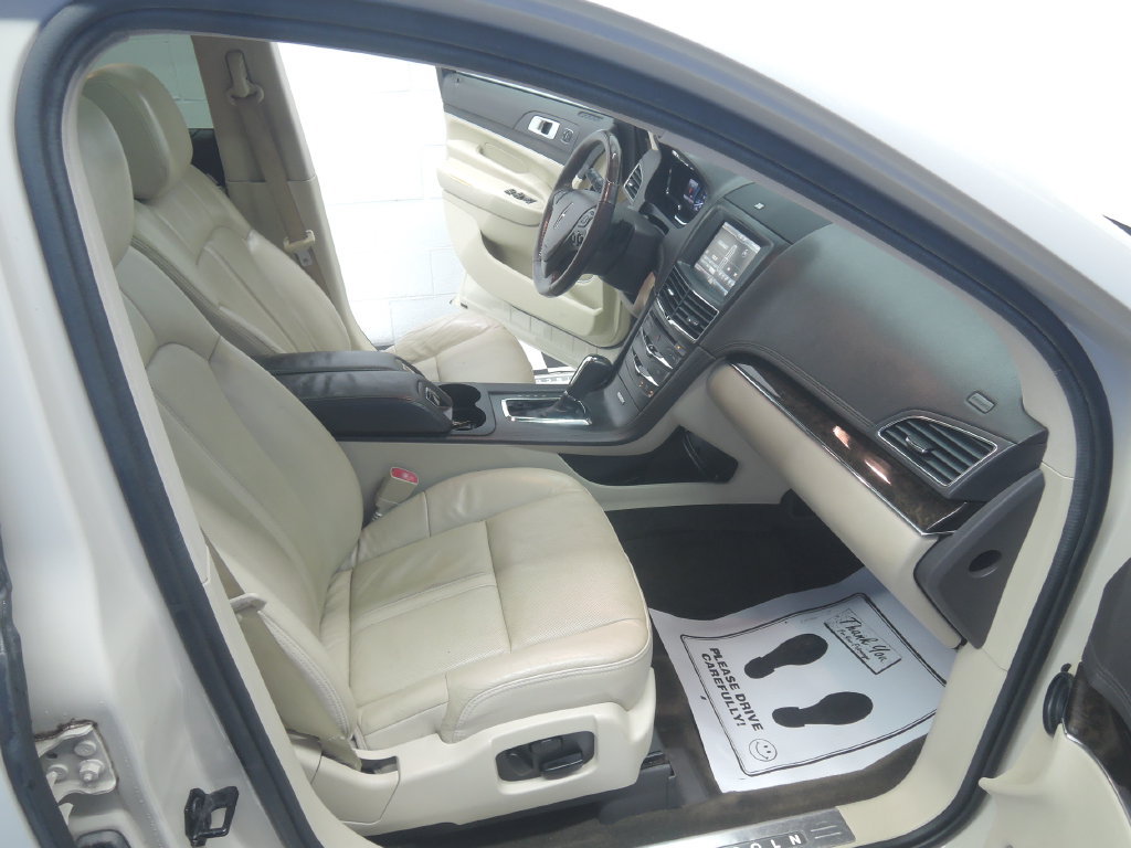 Used 2014 Lincoln MKT AWD w/ Equipment Group 201A image 35