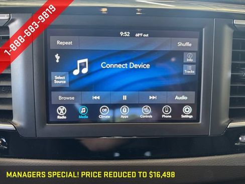 Used 2019 Chrysler Pacifica Touring-L FWD image 20