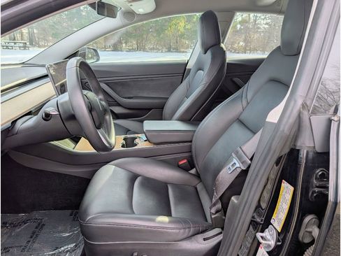 Used 2018 Tesla Model 3 Mid Range image 13