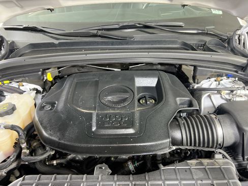 Used 2023 Jeep Grand Cherokee Overland w/ Adv Protech Group III image 32