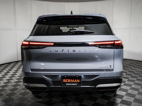 New 2026 INFINITI QX60 Luxe image 4