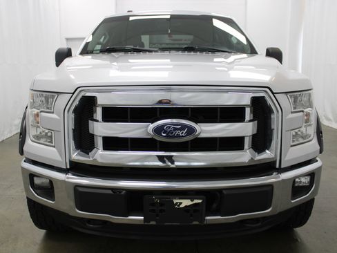 Used 2016 Ford F150 XLT AWD/4WD image 3