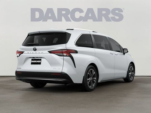 New 2026 Toyota Sienna Platinum AWD/4WD image 7