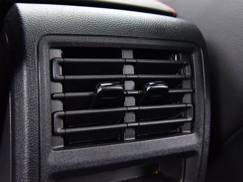 Certified 2025 Volkswagen GTI SE image 23