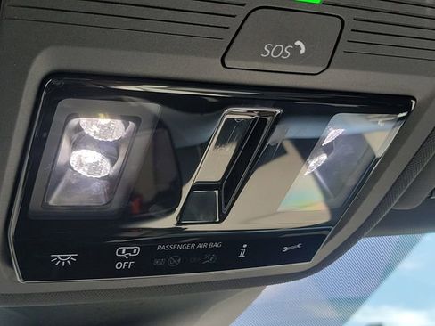 Used 2022 Volkswagen ID.4 Pro S w/ Gradient Package image 17