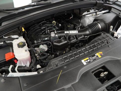 Used 2023 Jeep Grand Cherokee Limited w/ Luxury Tech Group II image 41