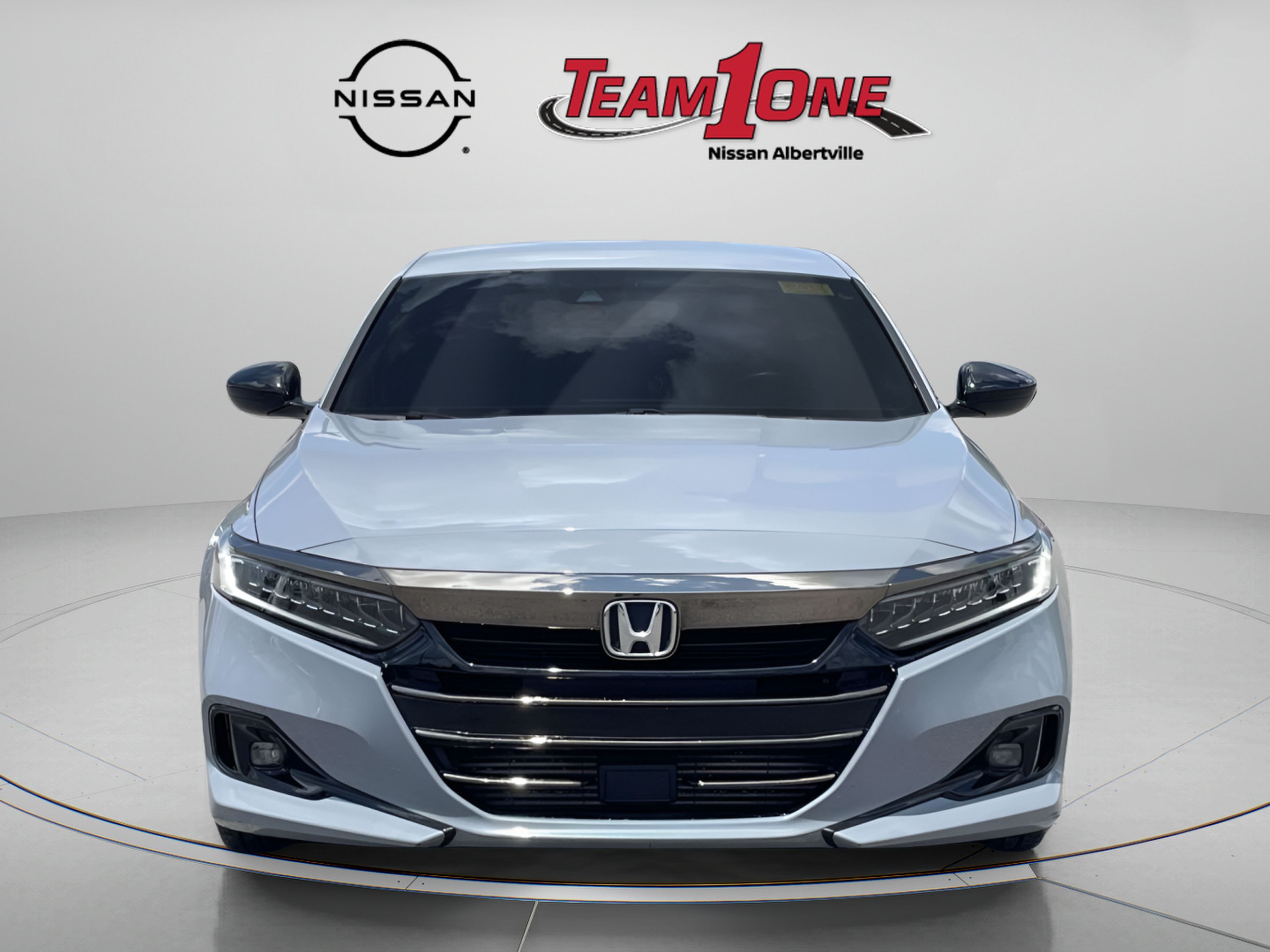 Used 2022 Honda Accord Sport image 2