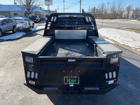 Used 2022 Ford F250 XL w/ Power Equipment Group image 11
