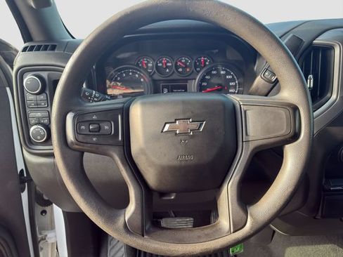 Used 2021 Chevrolet Silverado 1500 Custom Trail Boss AWD/4WD image 16