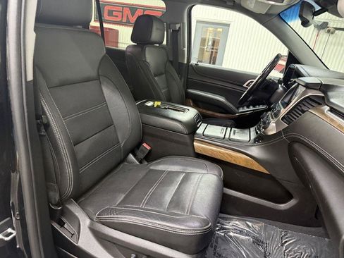 Used 2019 GMC Yukon XL Denali AWD/4WD image 36