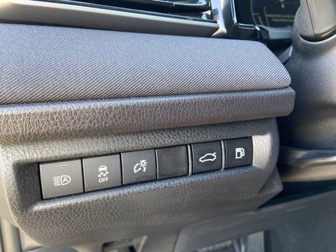 Used 2025 Toyota Camry LE image 42