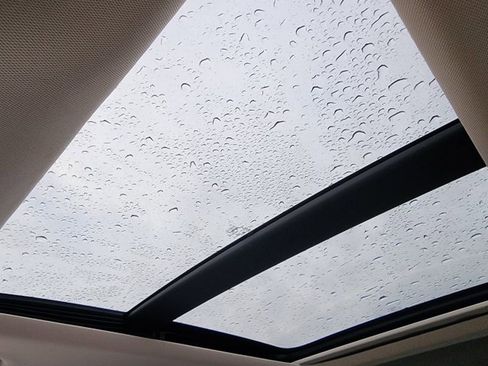 Used 2017 Ford Escape SE w/ SE Leather Comfort Package image 26