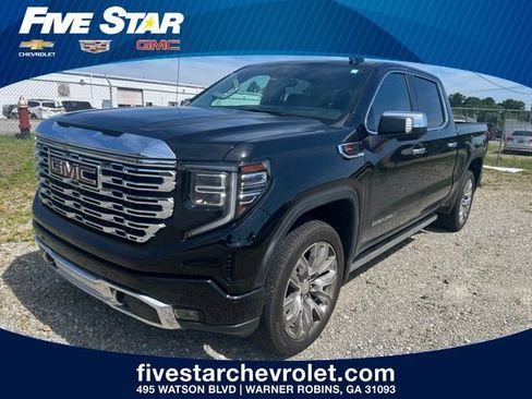 Used 2024 GMC Sierra 1500 Denali w/ Denali Reserve Package AWD/4WD image 1