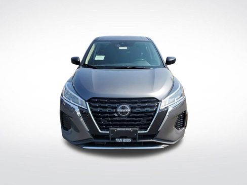New 2025 Nissan Kicks Play S image 10