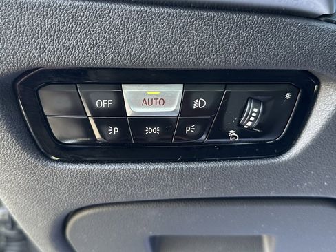 Used 2019 BMW 330i xDrive Sedan w/ Convenience Package image 22