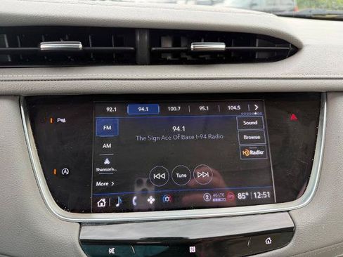 Used 2021 Cadillac XT5 Premium Luxury w/ LPO, Floor Liner Package AWD/4WD image 3