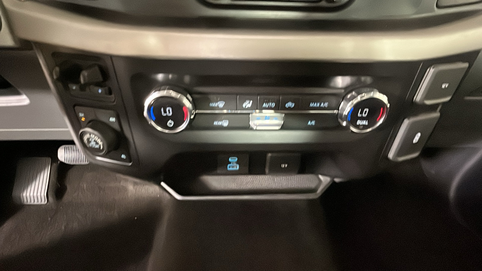 Used 2021 Ford F150 XLT w/ Equipment Group 301A Mid AWD/4WD image 26