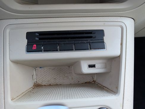 Used 2016 Volkswagen Tiguan S image 21