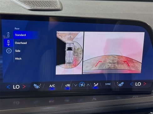 New 2026 Chevrolet Traverse LT w/ Enhanced Driving Package image 9