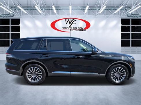 Used 2023 Lincoln Aviator Reserve RWD image 2