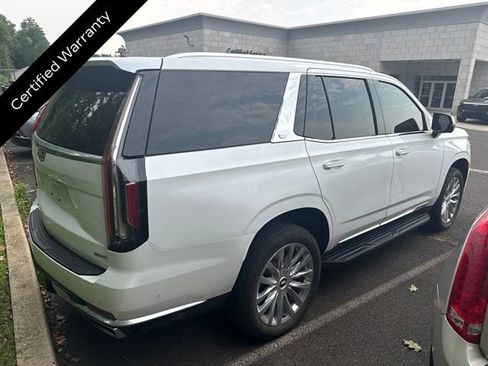 Used 2023 Cadillac Escalade Premium Luxury w/ LPO, Illumination Package AWD/4WD image 3