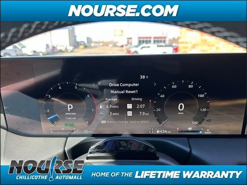 New 2025 Nissan Armada Platinum Reserve image 23