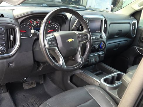Used 2022 Chevrolet Silverado 2500 LTZ w/ LTZ Convenience Package image 18